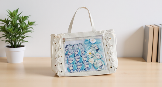 Ita bag in a lifestyle setting: a bright beginner desk