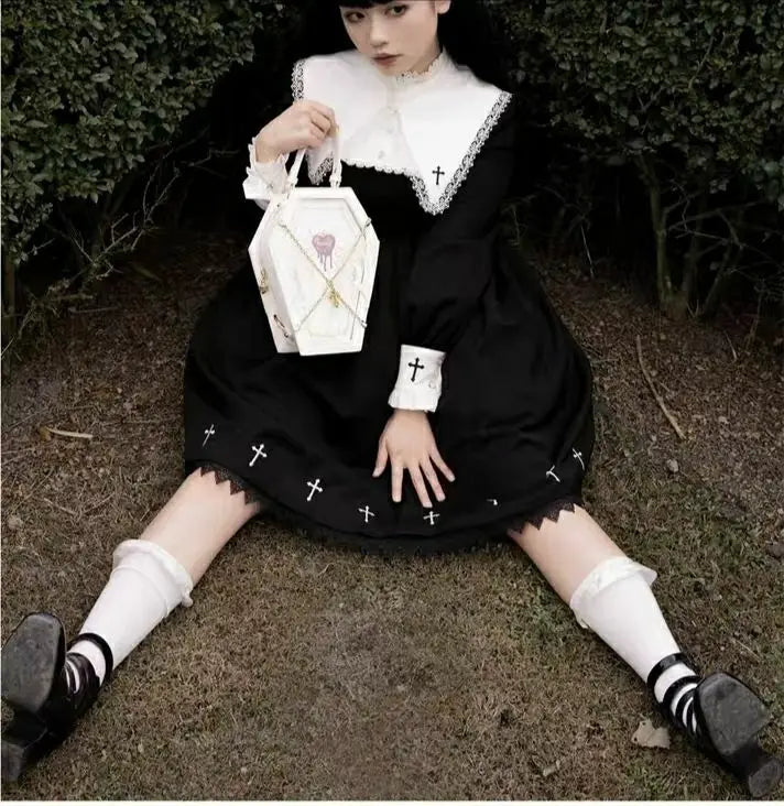 Gothic Coffin Ita bag with Chain 丨 Myitabag